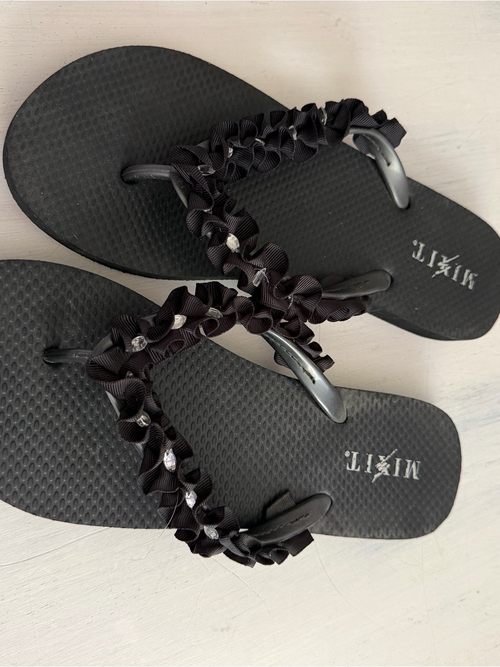 Mix It Black Ruffle Crystal Strap Flip Flop Sandals